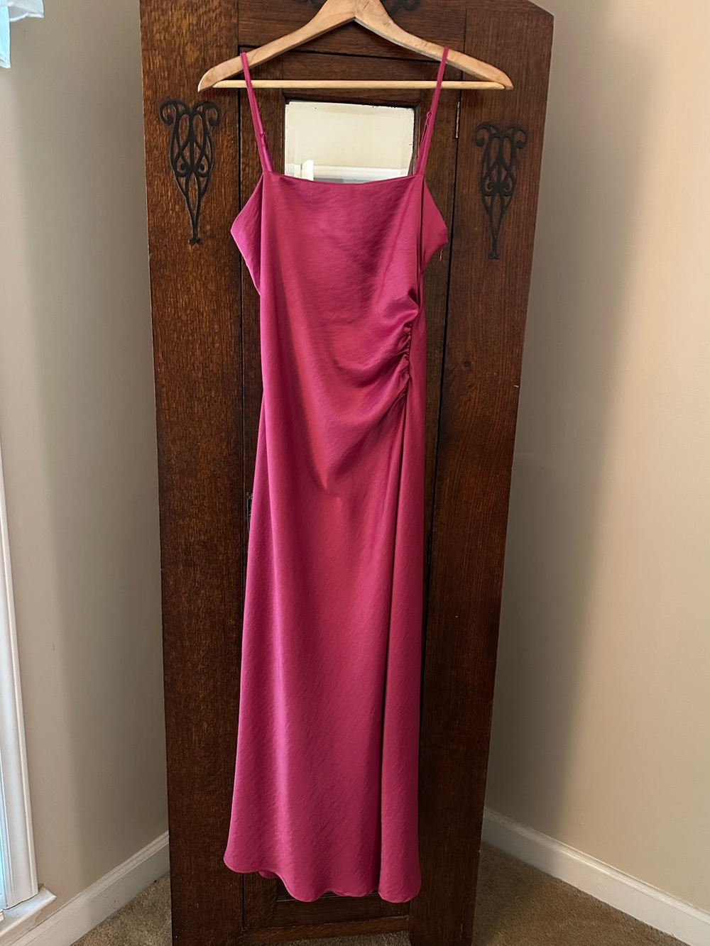 House of Harlow 1960 Elegant Pink Slip Midi Dress w/ Slit and Ruched Side Size M